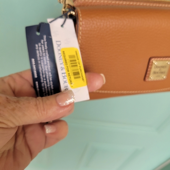 DOONEY & BOURKE crossbody/wristlet NWT - Picture 4 of 8
